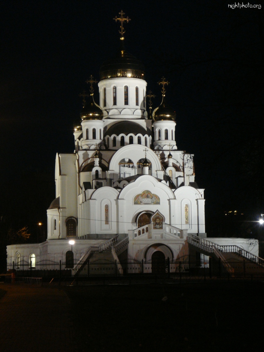Реутов - Церковь Троицы Живоначальной