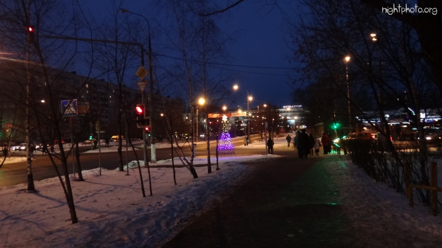 Реутов - Реутов (монстр на улице Октября)
