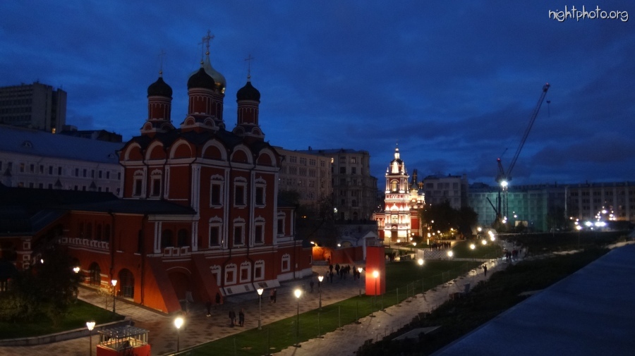 Москва - Зарядье - улица Варварка - Москворецкая набережная - река Москва