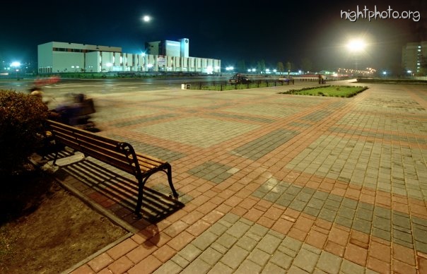 Кузнецовск - Центральная площадь г.Кузнецовска