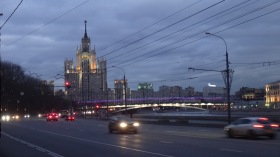 Москва - Первая московская высотка на заходе дня