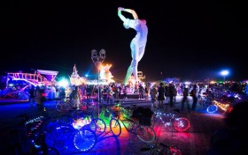 Соединённые Штаты Америки - Truth is Beauty – одна из лучших скульптур на фестивале «Burning Man»